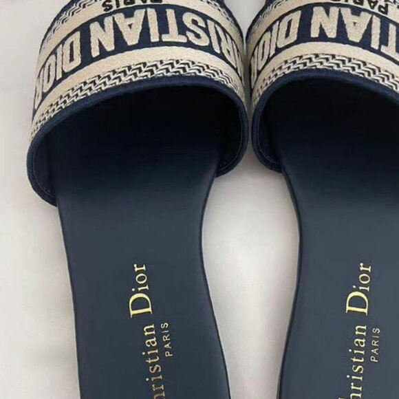 Women’s Christian Dior slides - Picture 2 of 3